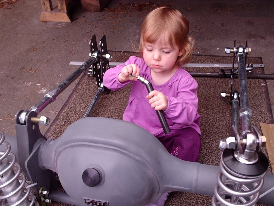 2008 July Scarlett helps 06.jpg