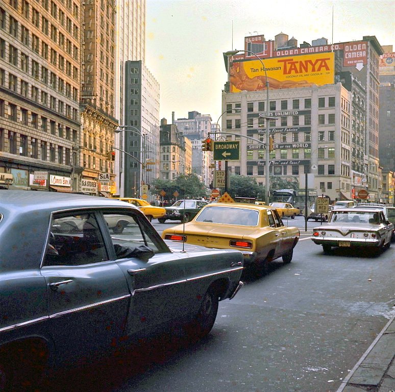 1970 Dodge Coronet Sedan -  NYC 1971.jpg