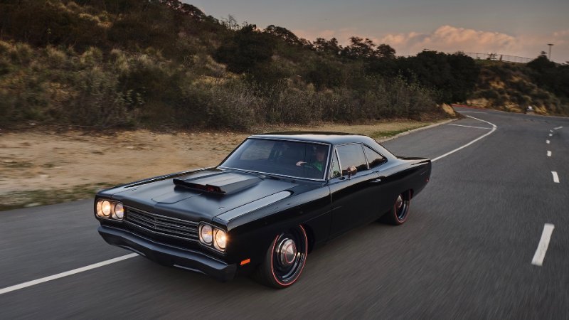 kevin-harts-1969-plymouth-road-runner-michael-meyers_100827798.jpg