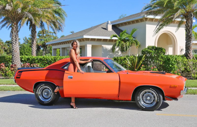 1972-Plymouth-Baracuda.jpg