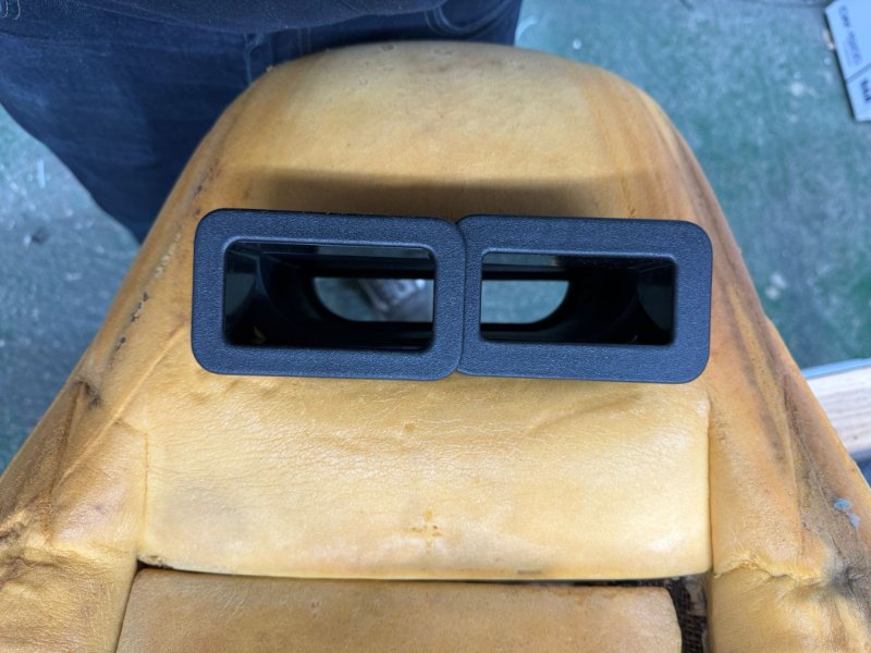 1. Twin harness slots didn't fit comfortably.JPG