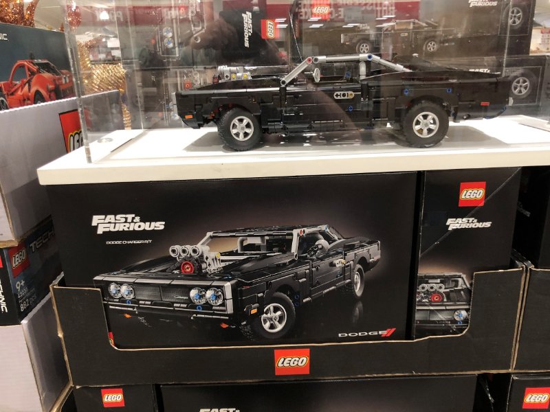 70 charger.jpg