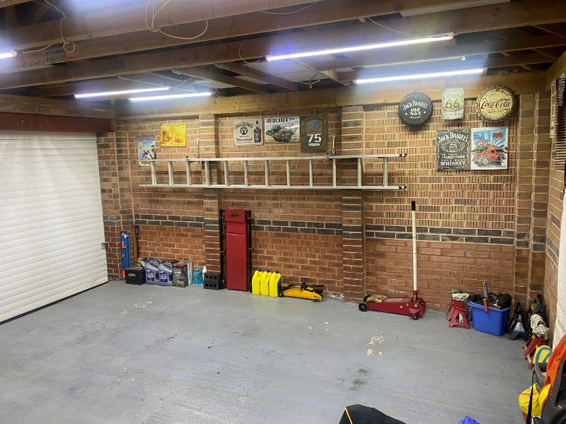 garage.jpg