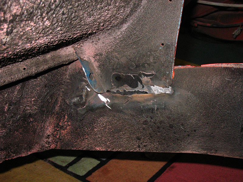 Bottom of inner fender welded.