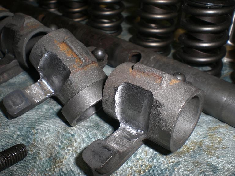 Clearanced rocker arms