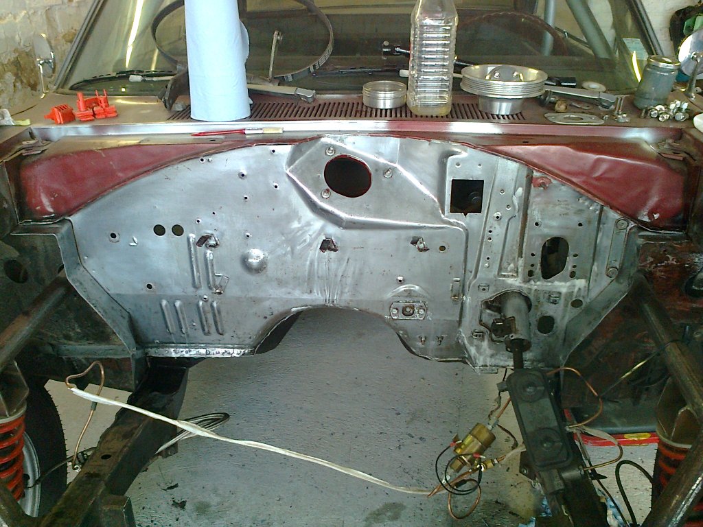 Bulkhead Por15 on.jpg