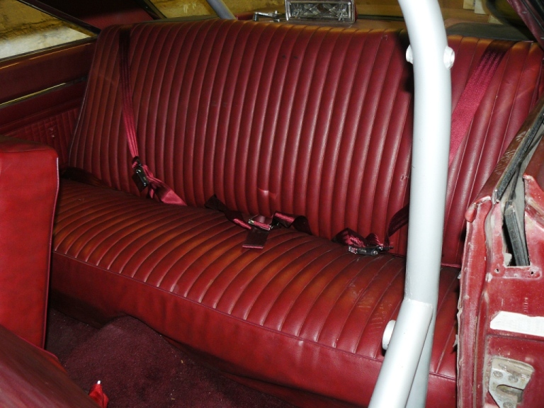 Seats and belts 04.JPG