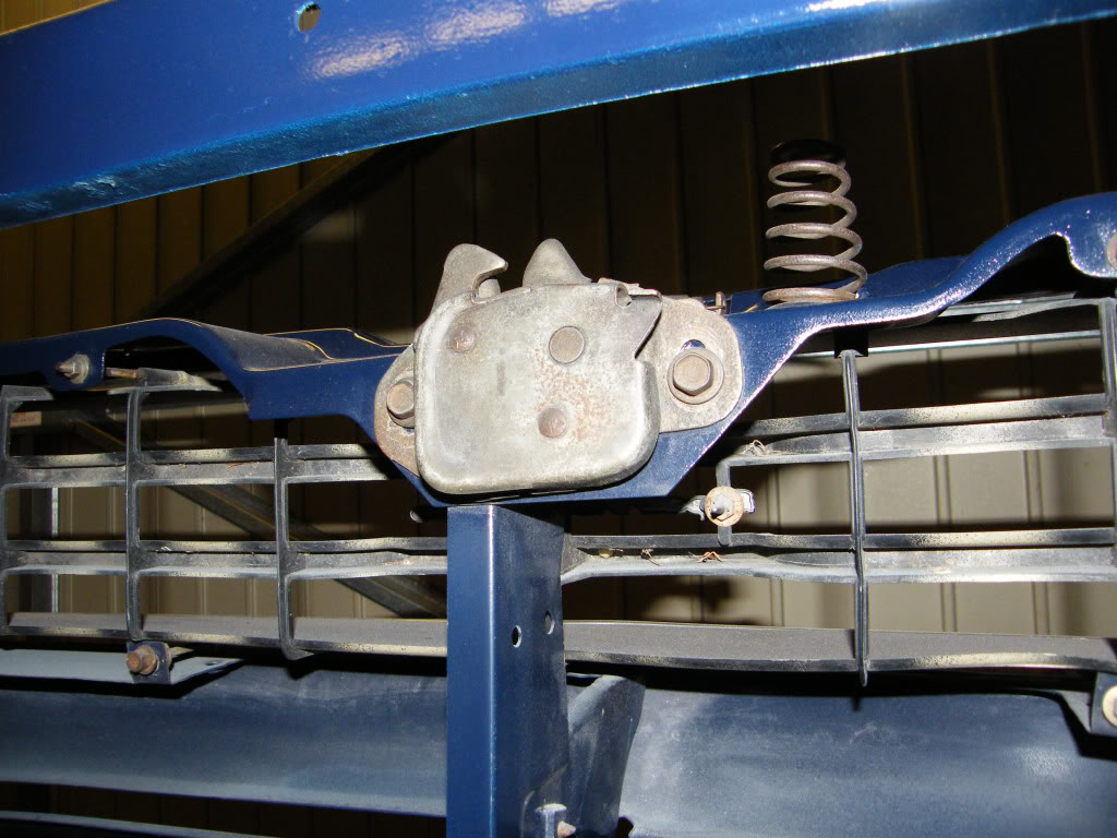 sat hood latch_2.jpg