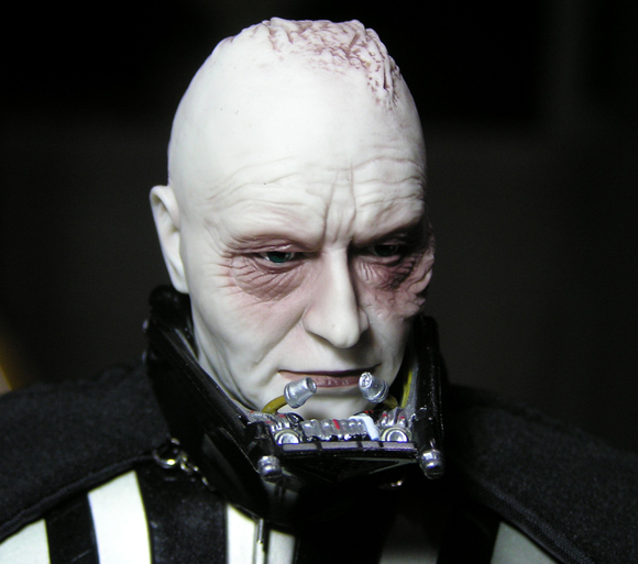 DarthVader(Medicom)_03.jpg