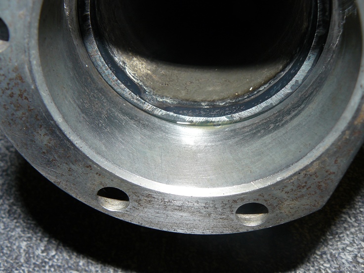 Axle case end cleaned up 01.jpg