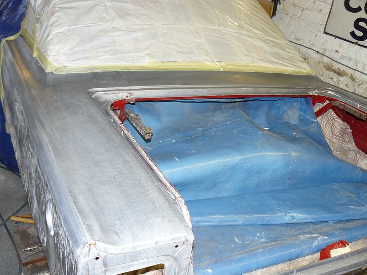 Rear fender tops derusted.jpg