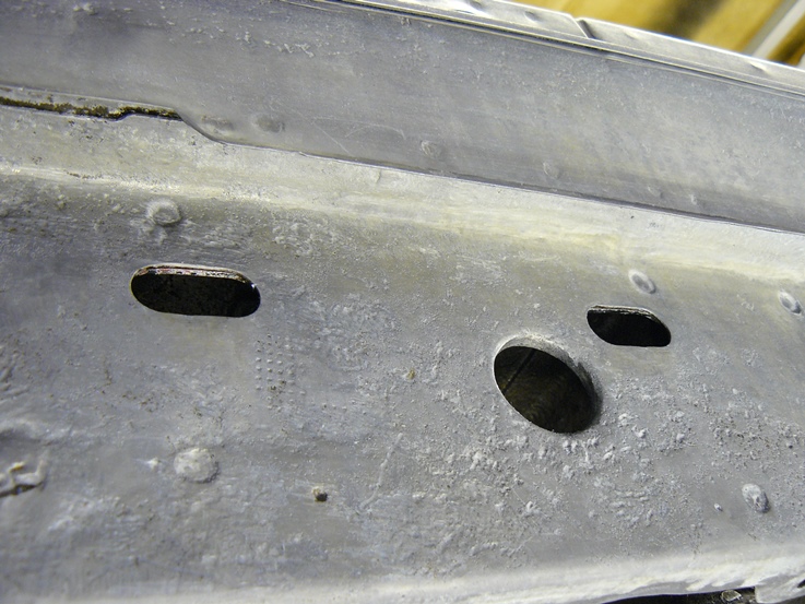Rear panel rust free 02.jpg