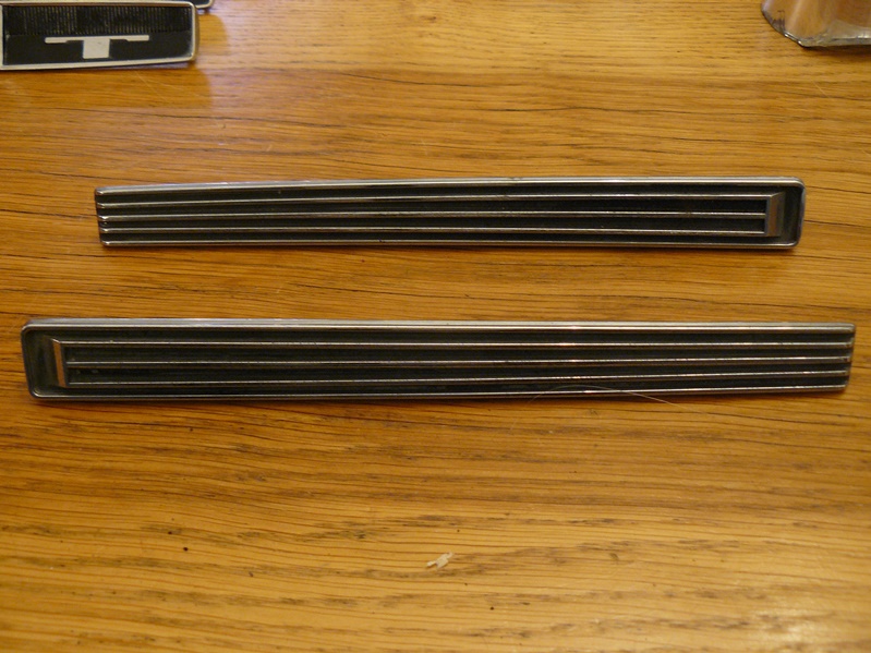 20 Unknown trims pair.jpg